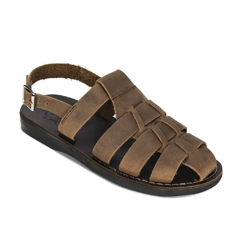 Men's sandals with a perforated leather upper for ventilationMichael - Closed Toe Leather Fisherman Sandal | Oiled Brown