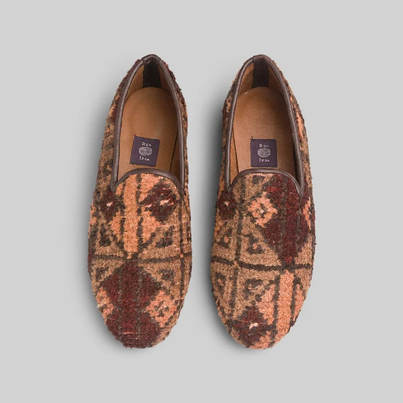 Men's loafers with a removable insole for cleaningMen's Kilim Loafer Size 10