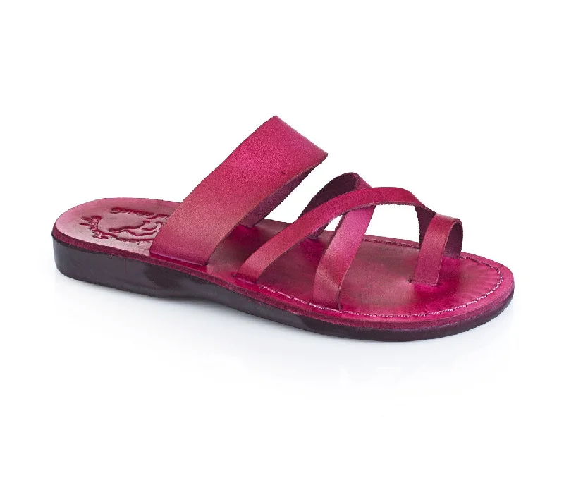 Men's sandals with a padded heelThe Good Shepherd - Leather Toe Loop Sandal | Violet