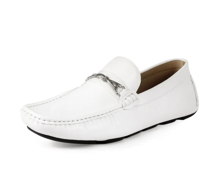 Men's loafers with a moc - toe designSpear White