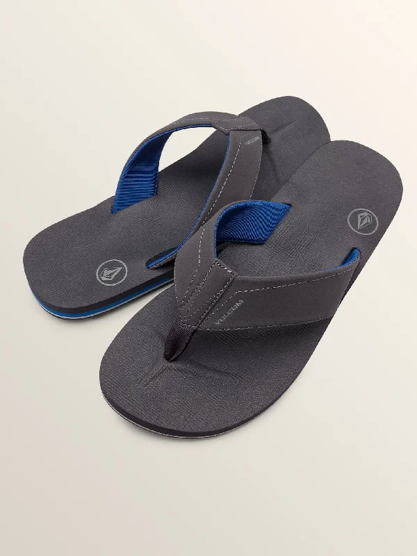 Men's sandals with a cushioned footbedVolcom Victor Mens Sandal - Gunmetal Grey