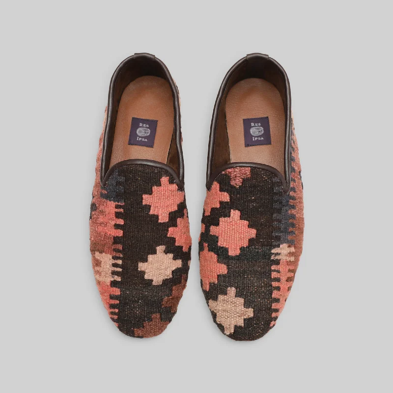 Men's loafers with a leather lining for comfortMen's Kilim Loafer Size 9