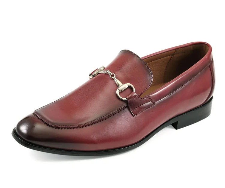 Men's loafers with a flexible sole for easy movementMarco Burgundy