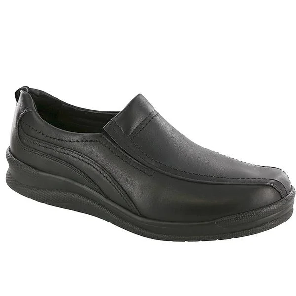 Men's loafers with a perforated leather upper for ventilationSAS Cruise On Loafer Black Leather (Men's)