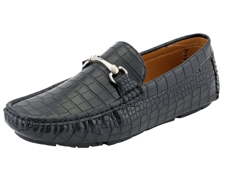 Men's loafers with a perforated leather upper for ventilationTitus Black