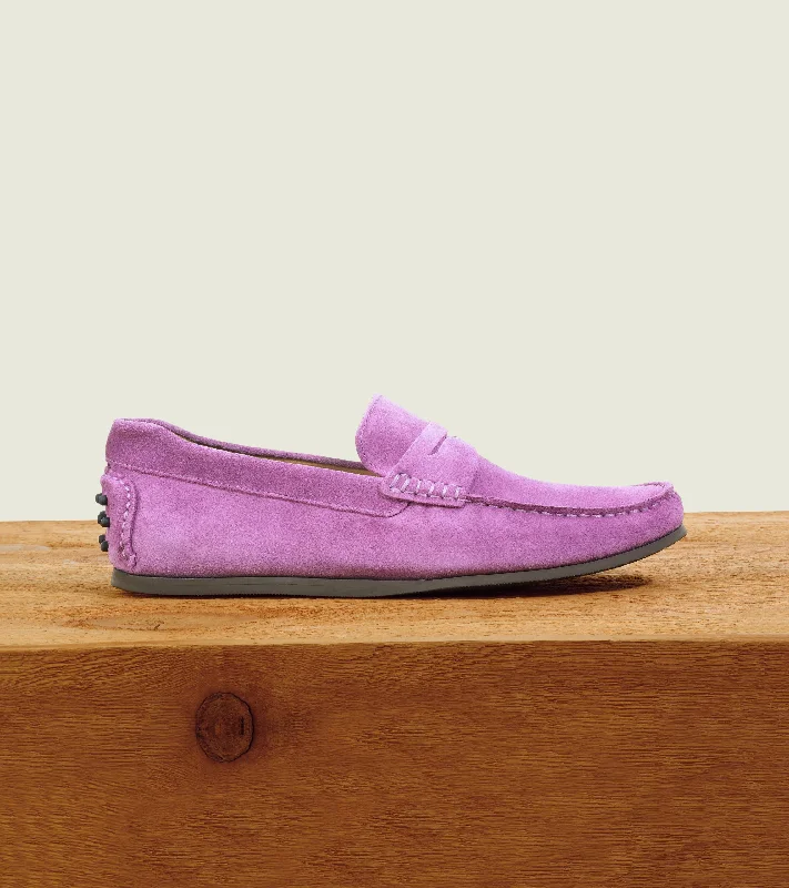 Men's loafers with a smooth leather finishDecker