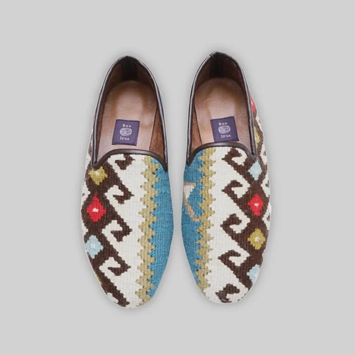 Men's loafers with a stretchy side panel for a better fitMen's Kilim Loafer Size 8