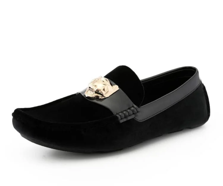 Men's loafers with a low - heeled designLion Black