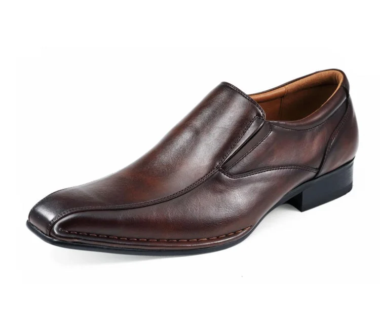 Suede men's loafers for a soft and luxurious feelVictor Brown