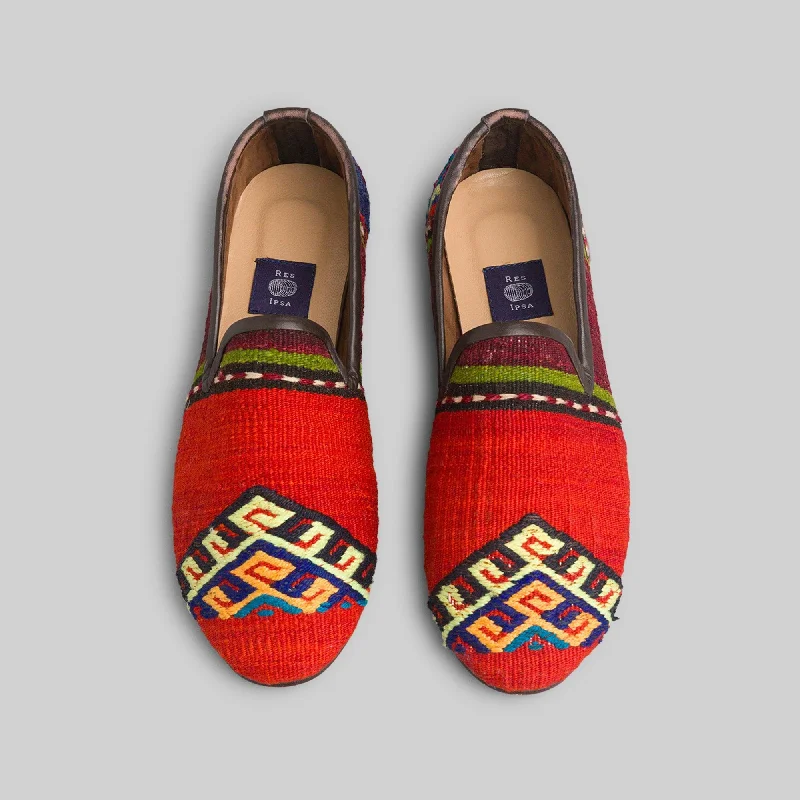 Men's loafers with a smooth leather finishMen's Kilim Loafer Size 9