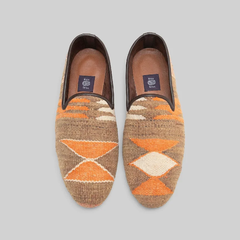 Men's loafers with a stretchy side panel for a better fitMen's Kilim Loafer Size 11