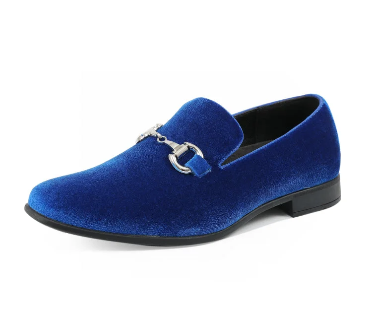 Men's loafers with a flexible sole for easy movementBrad Royal