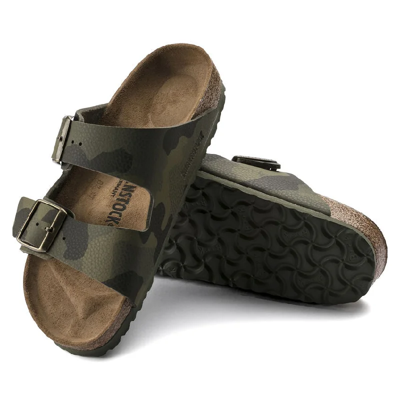 Men's sandals with a decorative buckle or charmBirkenstock - Arizona Birko Desert Soil Camo Green