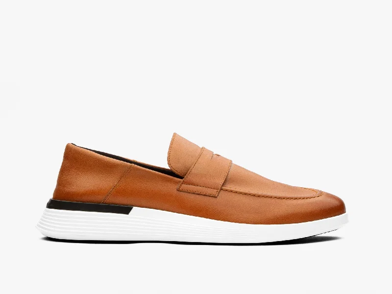 Men's loafers with a pointed toe for a stylish appearanceCrossover™ Loafer