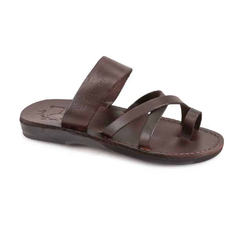 Men's sandals with a padded heelThe Good Shepherd - Leather Toe Loop Sandal | Brown