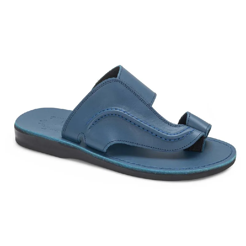 Men's sandals with a leather lining for comfortPeter - Leather Toe Strap Sandal | Blue