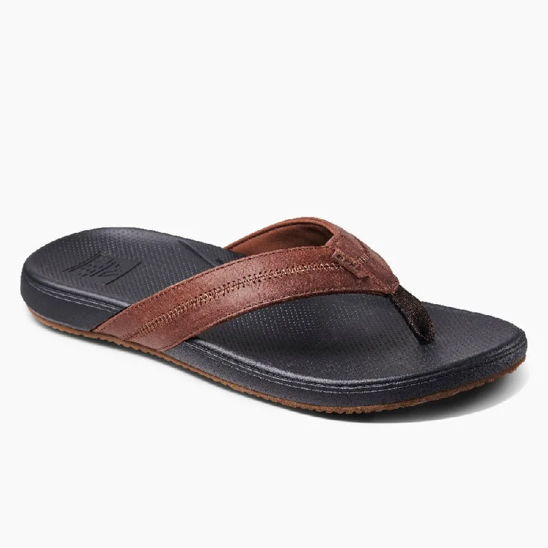 Men's sandals with a rubber sole for tractionReef Cushion Phantom 2.0 LE Mens Sandals Leather Strap - Black Brown