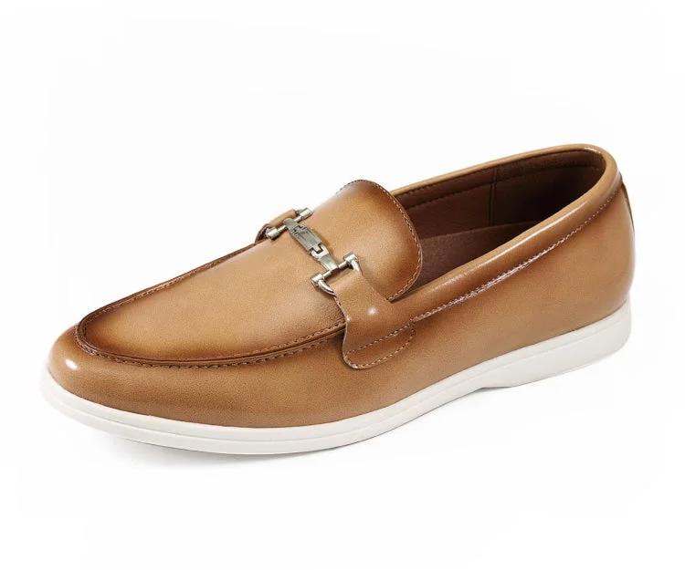 Men's loafers with a low - heeled designCahill Beige