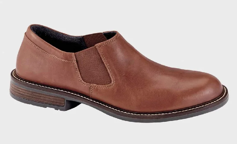 Men's loafers with a low - heeled designNaot Director