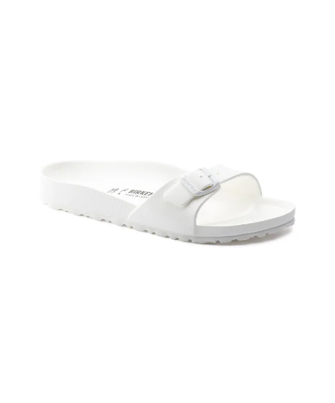 Men's sandals with a perforated leather upper for ventilationBIRKENSTOCK MADRID ESSENTIALS NARROW FIT IN WHITE