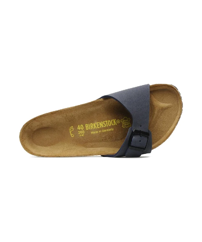 Men's sandals with a stretchy strap for a better fitBIRKENSTOCK MADRID IN NAVY