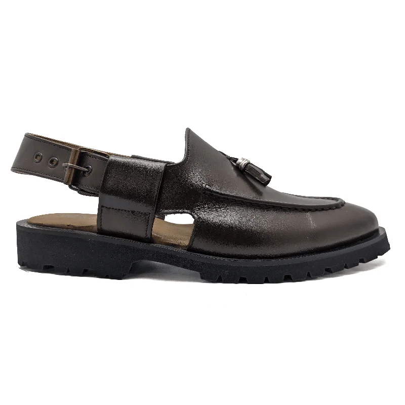 Men's sandals with a rubber sole for tractionBrown Casual Peshawari