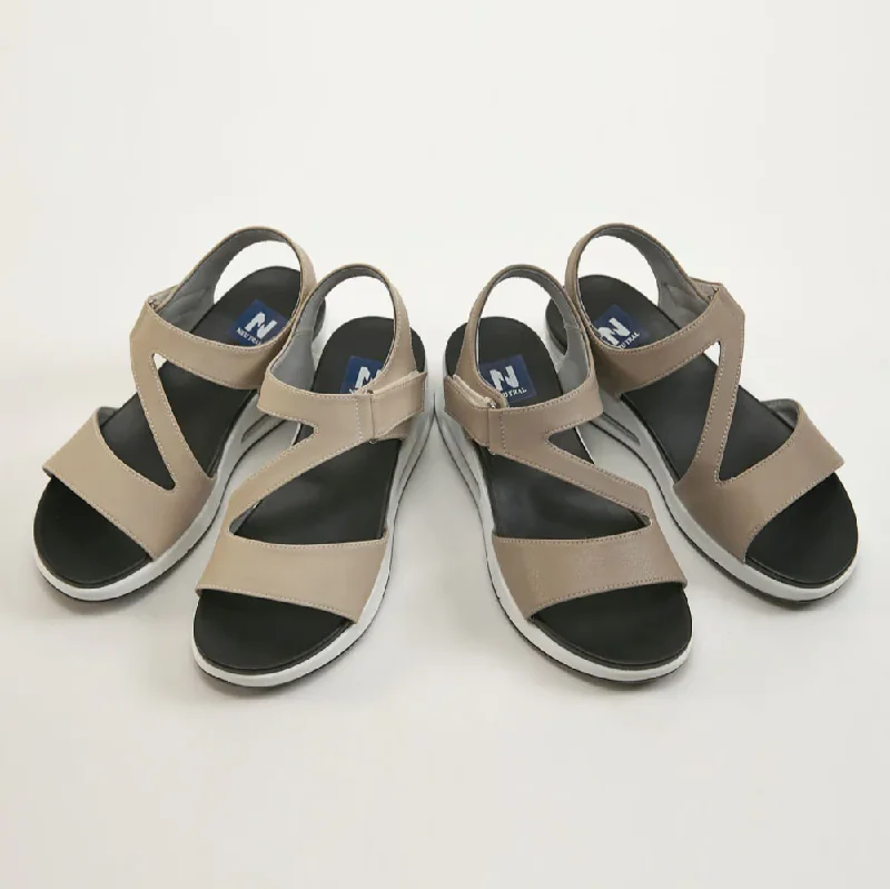 Men's sandals with a leather lining for comfortTU1294 V字繞帶快乾氣墊涼鞋