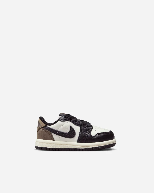 Men's classic - style sneakers with a modern twistJordan 1 Retro Low 'Mocha' (Toddler)