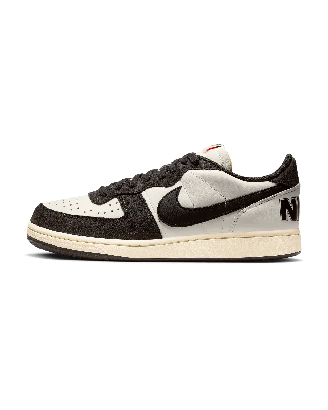 Men's basketball sneakers with ankle supportNIKE TERMINATOR LOW - VELVET BROWN / BLACK SAIL / COCONUT MILK