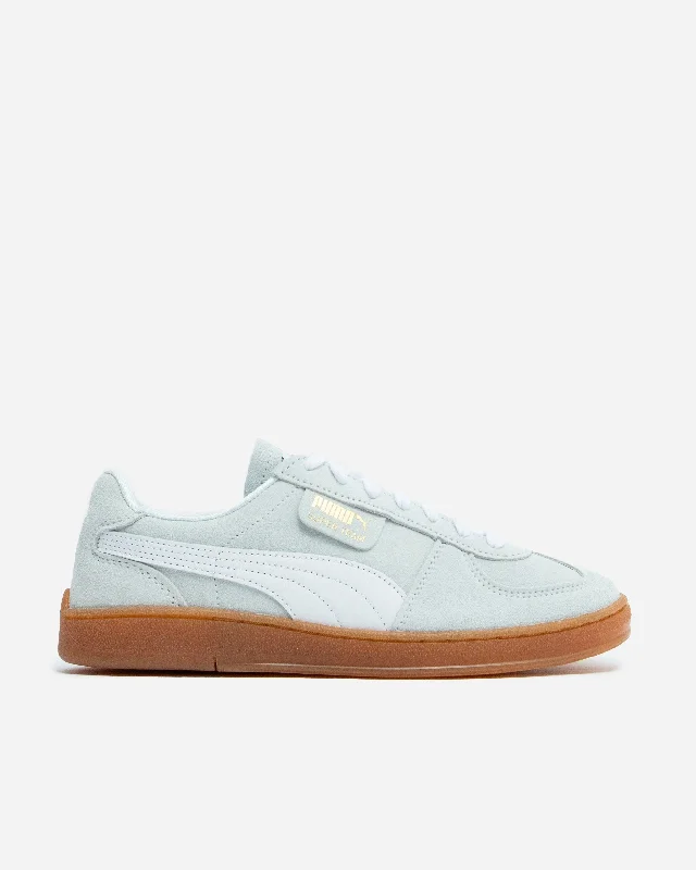 Men's skateboarding sneakers with a vulcanized soleSuper Team Suede