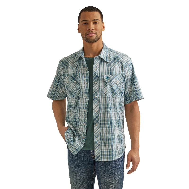 Wrangler Men's Aqua Green Plaid Short Sleeve